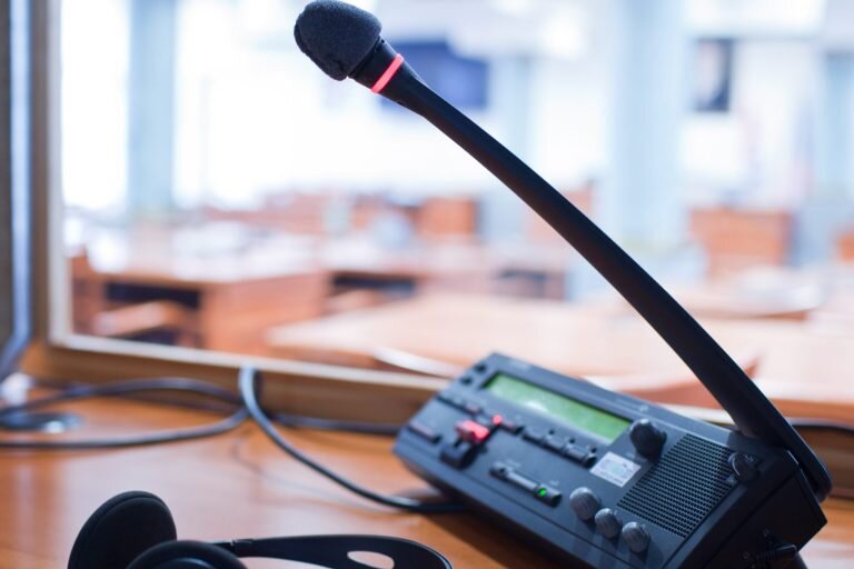 Highlights Translations - Servicii traducere si interpretariat