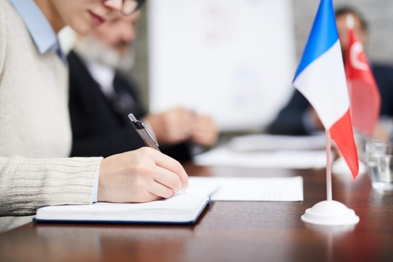 Highlights Translations - Servicii traducere si interpretariat